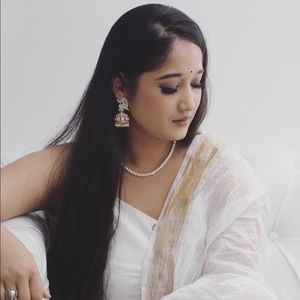 Meet your Posher, Anjuli